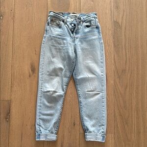 Light Wash Levi’s Wedgie Cut - SZ 23
